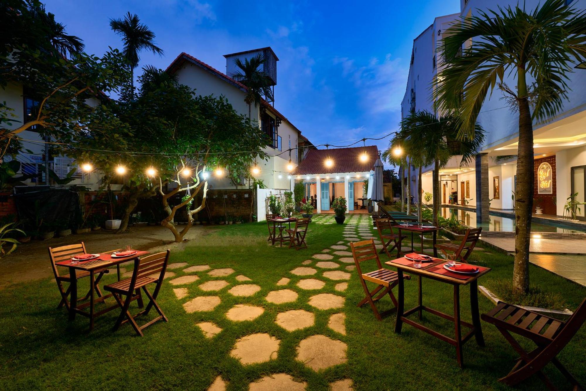 Hoi An Legend Charm Boutique Hotel Exterior photo