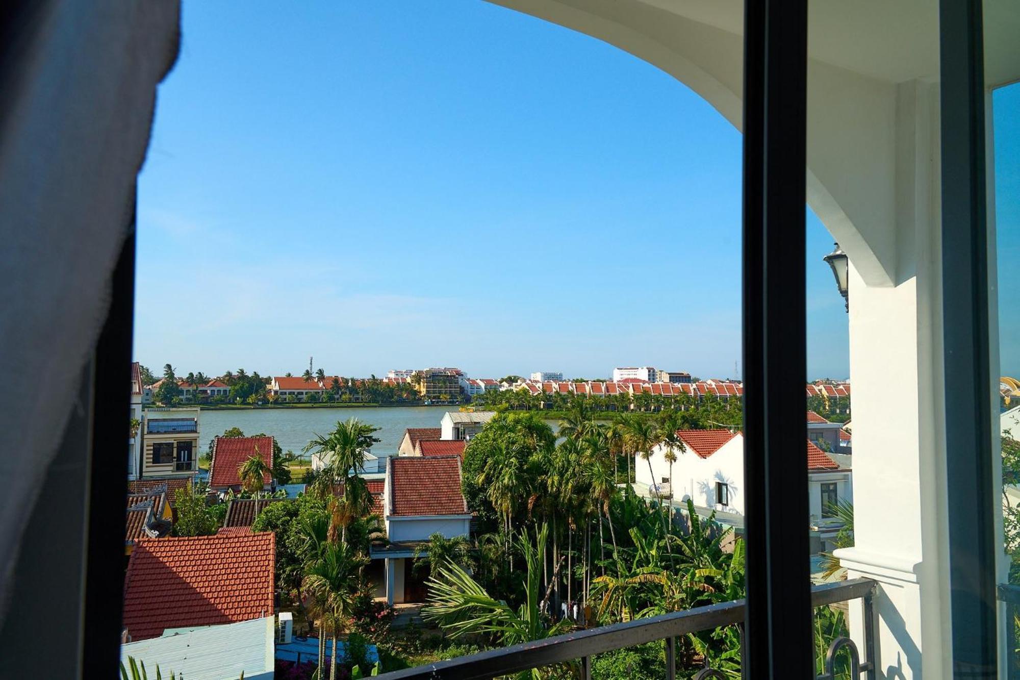 Hoi An Legend Charm Boutique Hotel Exterior photo