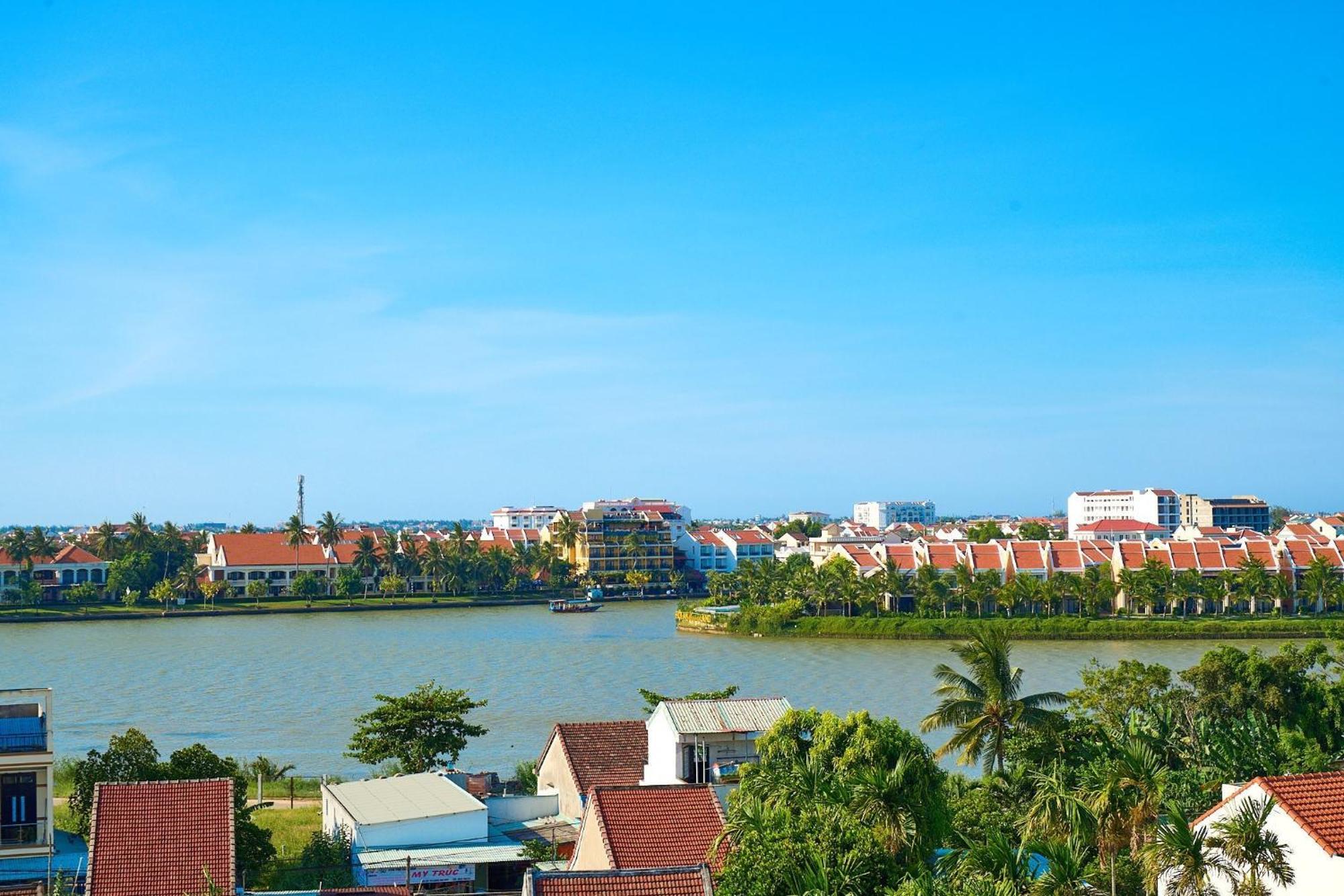 Hoi An Legend Charm Boutique Hotel Exterior photo